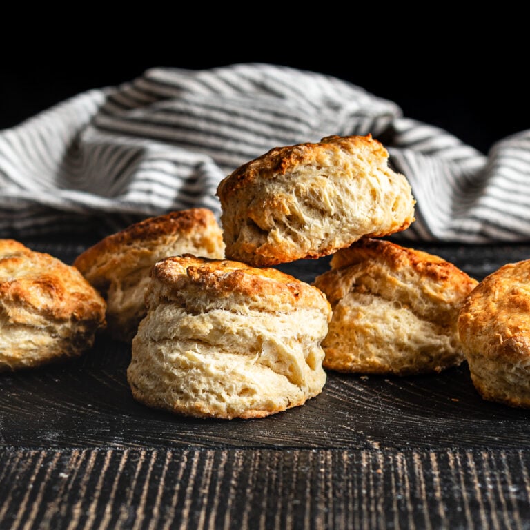 https://makeitdough.com/wp-content/uploads/2023/07/Scones-6-768x768.jpg